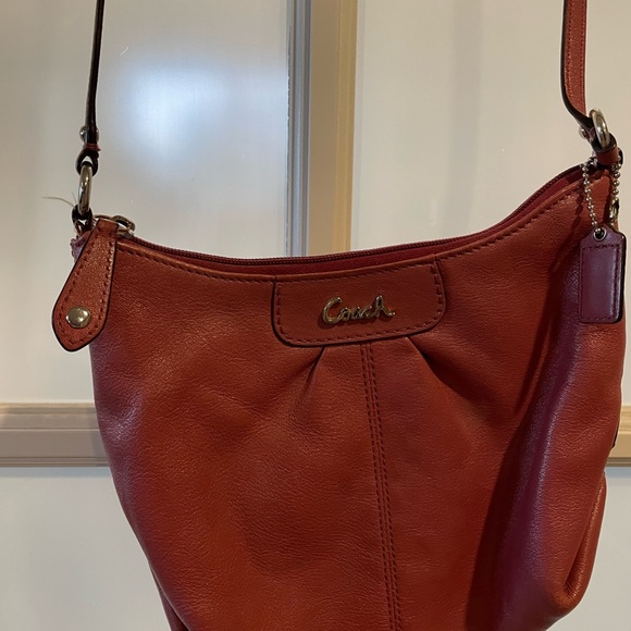 Coach Crossbody purse - Picture 2 of 2